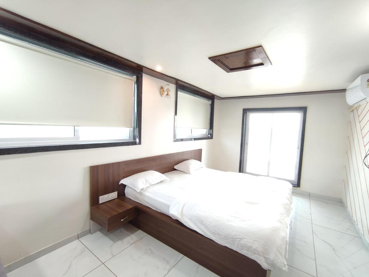 Hotel Sardar Rooms Garudeshwar 外观 照片