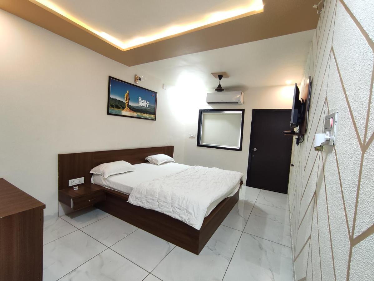 Hotel Sardar Rooms Garudeshwar 外观 照片